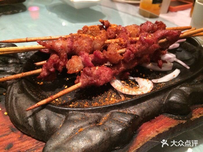 藤格里餐厅(天一广场店)铁板羊肉串图片 - 第1张