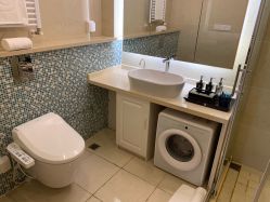 -海豚湾高端月子会所(黄浦店)