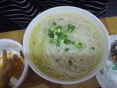 鸡汤银丝面-二孃鸡爪爪(东郊记忆店)