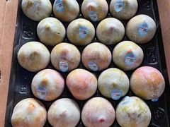 -上海龙吴水胜海发市场