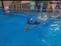 -Swim斯卫姆国际儿童游泳中心(红博中央公园店)