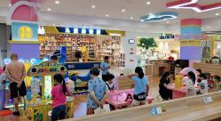 -菲菲羊乐园(临平银泰城店)