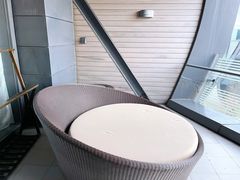 -上海滴水湖皇冠假日酒店