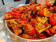 -凤凰路何眼镜香辣蟹(花果园店)