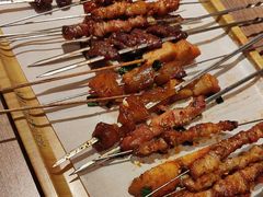 -街角等你.大连海鲜烧烤.经典铁板海鲜串(西安路店)