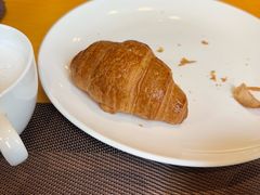 -上海西藏大厦万怡酒店Momo Cafe(徐汇店)