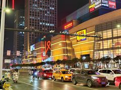 -王府井百货熙地港店