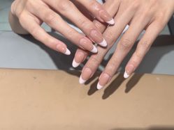 -艾珂·美甲美睫