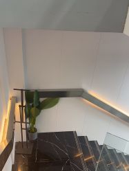 -茶发Salon·烫发染发理发