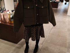 -URBAN REVIVO(高德置地广场·春广场店)