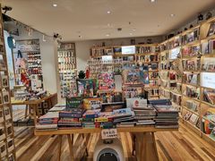 -猫的天空之城概念书店(苏州平江店)