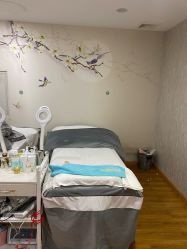 -苗苗清肤皮肤护理中心