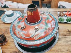 -毛辣果·贵州红酸汤牛肉火锅(西单店)