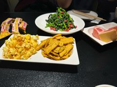-辣尚瘾·烤鱼·新川菜(牡丹园直营店)