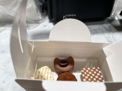 -Laderach 莱德拉(上海环贸iapm店)