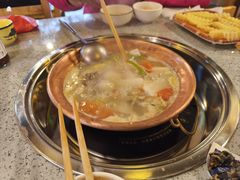 -阿婆情腊排骨火锅(忠义店)