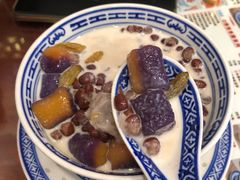 -广信牛奶甜品世家(台东店)