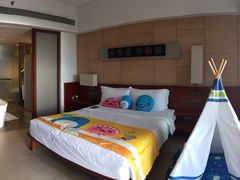 -三亚湾海居铂尔曼度假酒店