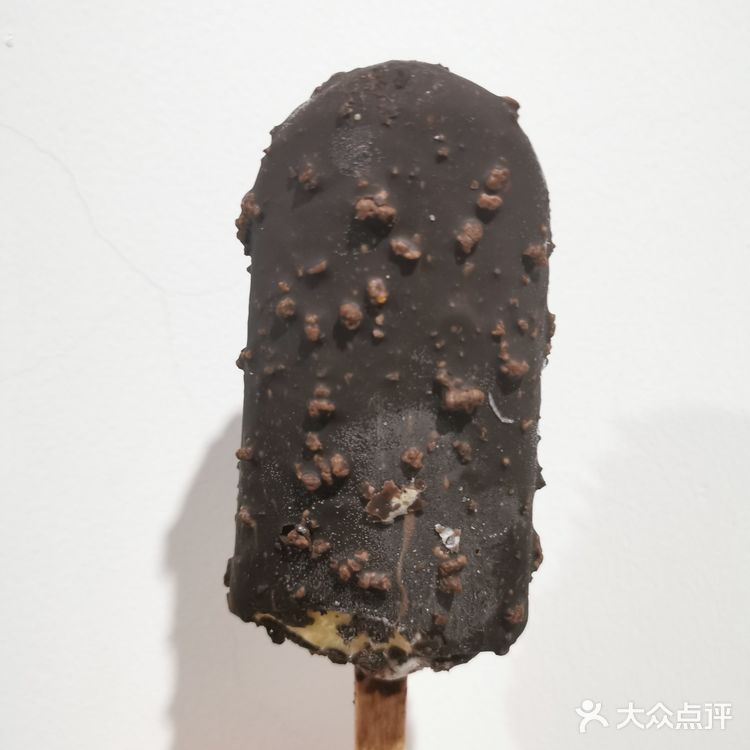 天气热，来根巧乐兹雪糕