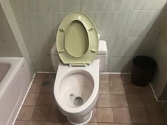 -燕山大酒店