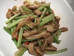 -江渔儿酸菜鱼(奥园广场金发购物中心店)