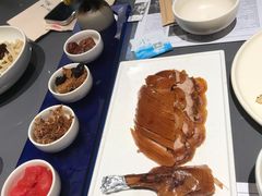 酥不腻烤鸭-小大董·烤鸭(观景餐厅·南京西路店)