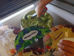 -四囍码头海鲜烧烤自助火锅(外滩南京东路悦荟广场店)