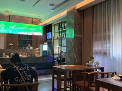 -新盈光·云会所(百丈东路店)