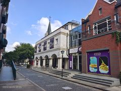 -钟书阁(松江泰晤士小镇店)