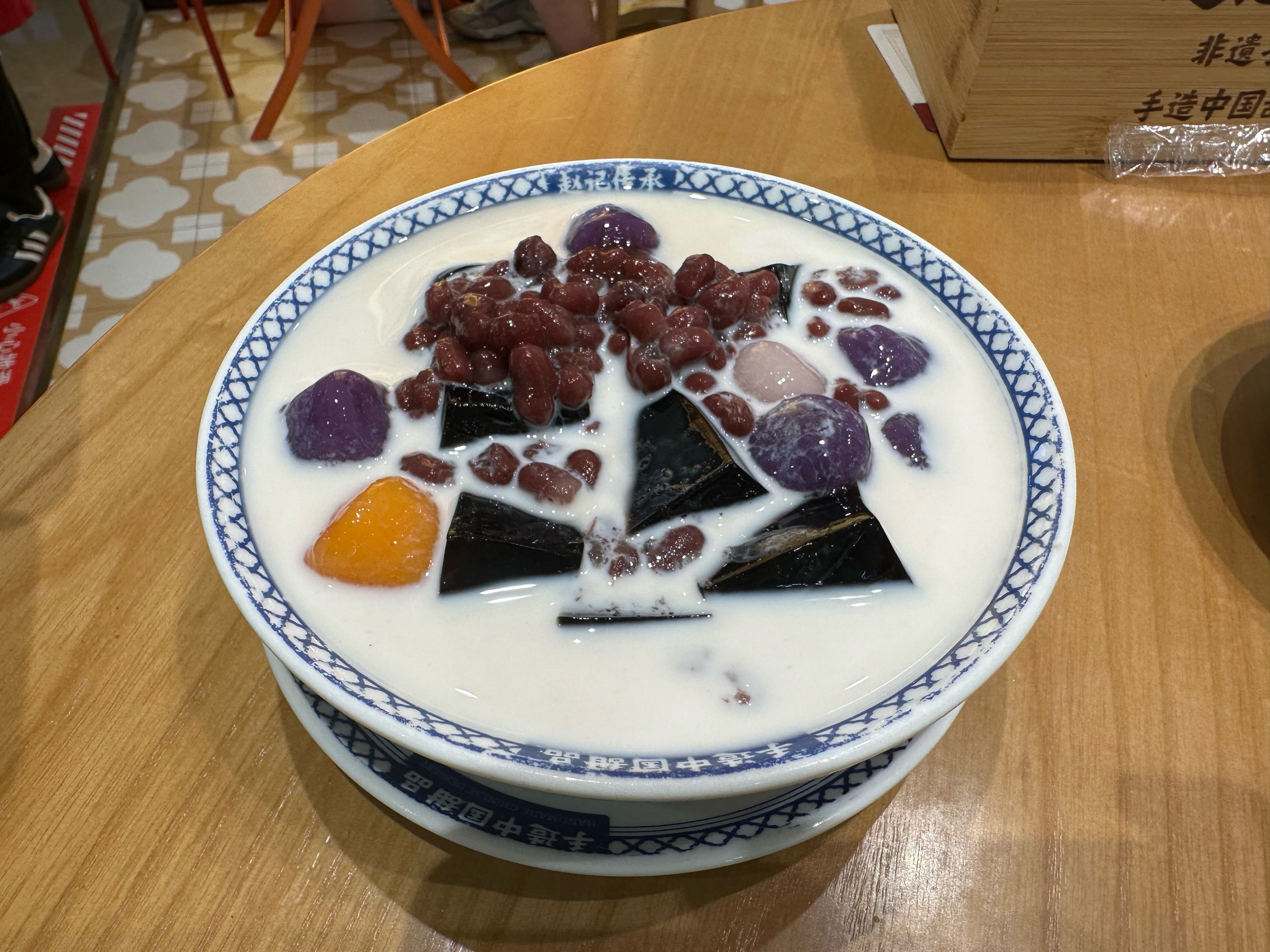 皇庭广场美食图片