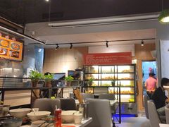 -巛仨·辣小馆·川菜(华庭天下店)