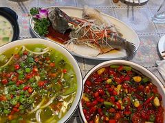 清蒸鲈鱼-三色堇(小通巷店)