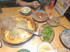 -洱火云南酸菜牛肉火锅(石景山当代商城店)