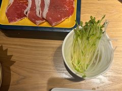 -枝魯枝魯自助料理