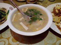 小白菜豆腐汤-稻香居锅贴(宋都御街店)