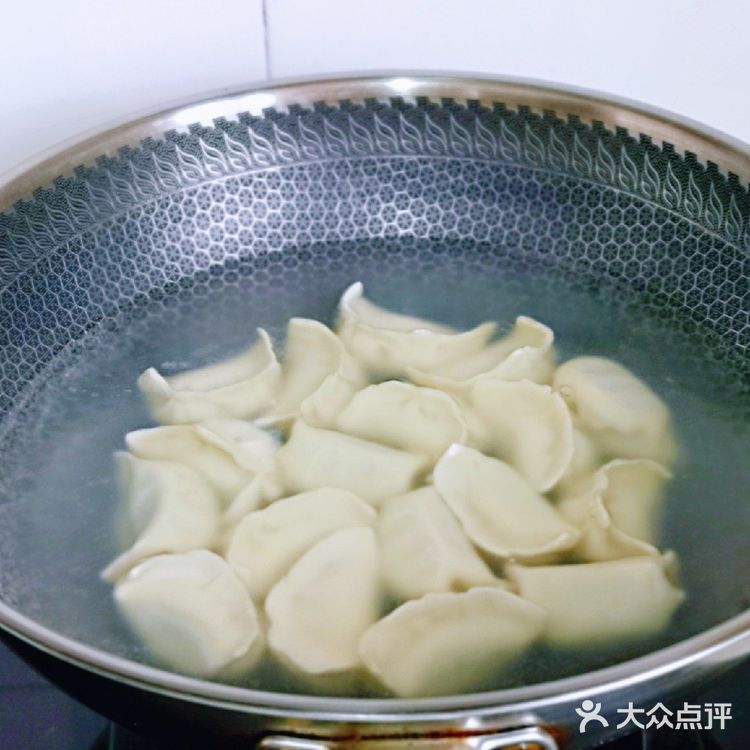 🔥这样做出来的肉馅鲜嫩多汁㊙️皮薄馅大韭菜木耳猪肉水饺‼️