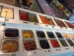 自助调料区-釜盛海鲜烤肉火锅自助料理(正义坊购物中心店)