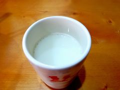 豆浆-秦云老太婆摊摊面(金色年华店)