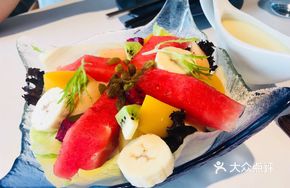 Fresh Fruit Salad