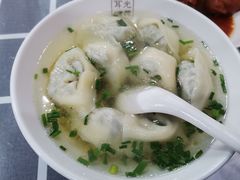 荠菜鲜肉汤馄饨-潘国仙耳光馄饨(黄家阙路店)