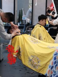 -老肖男士理发店