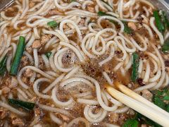 -正宗杨记普洱酸醋米线(总店)