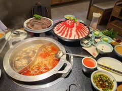 -井格重庆火锅(西直门凯德Mall店)