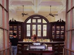 -LONG BAR 廊吧(外滩华尔道夫酒店)