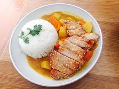 -About Bistro關於·泰式家庭料理