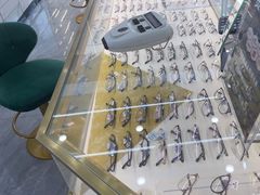 -世纪大明眼镜·蔡司战略授权店(汉街店)