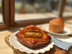 -VERIE BAKEHOUSE