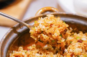 Oyster Seed Preserved Meat Clay Pot Rice