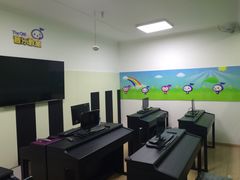 -爱琴孩专业钢琴培训机构