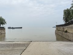 -巴陵广场